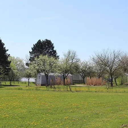 Hébergement de vacances Mobil-home Cosy A Bures Avec Terrasse Et Activites Nautiques, Ideal Pour Les Amoureux De La Nature - Fr-1-584-306